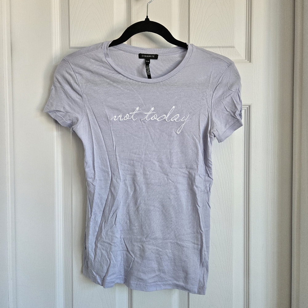 Dynamite Lilac Embroidered T-shirt in size xs